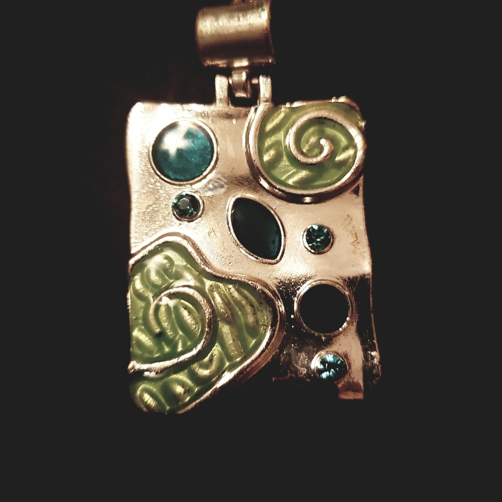 Jewelery - Picture 2 of 2